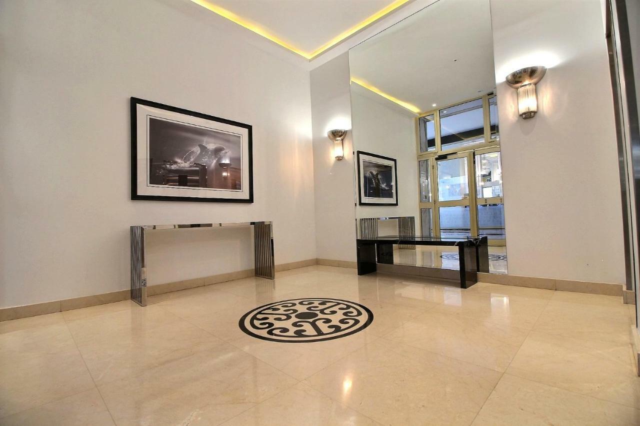 Le Grand Hotel Cannes Bagian luar foto